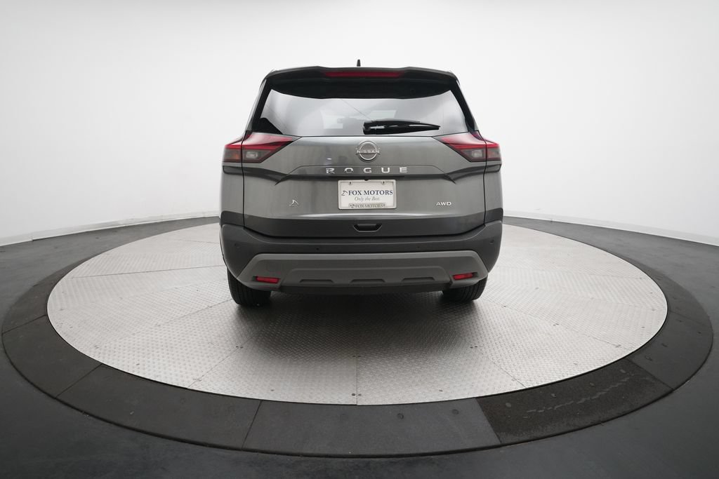 Used 2023 Nissan Rogue S AWD/4WD image 25