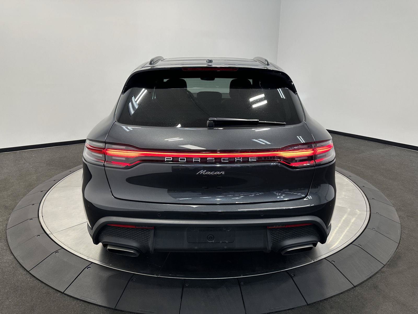 Used 2026 Porsche Macan AWD/4WD image 6
