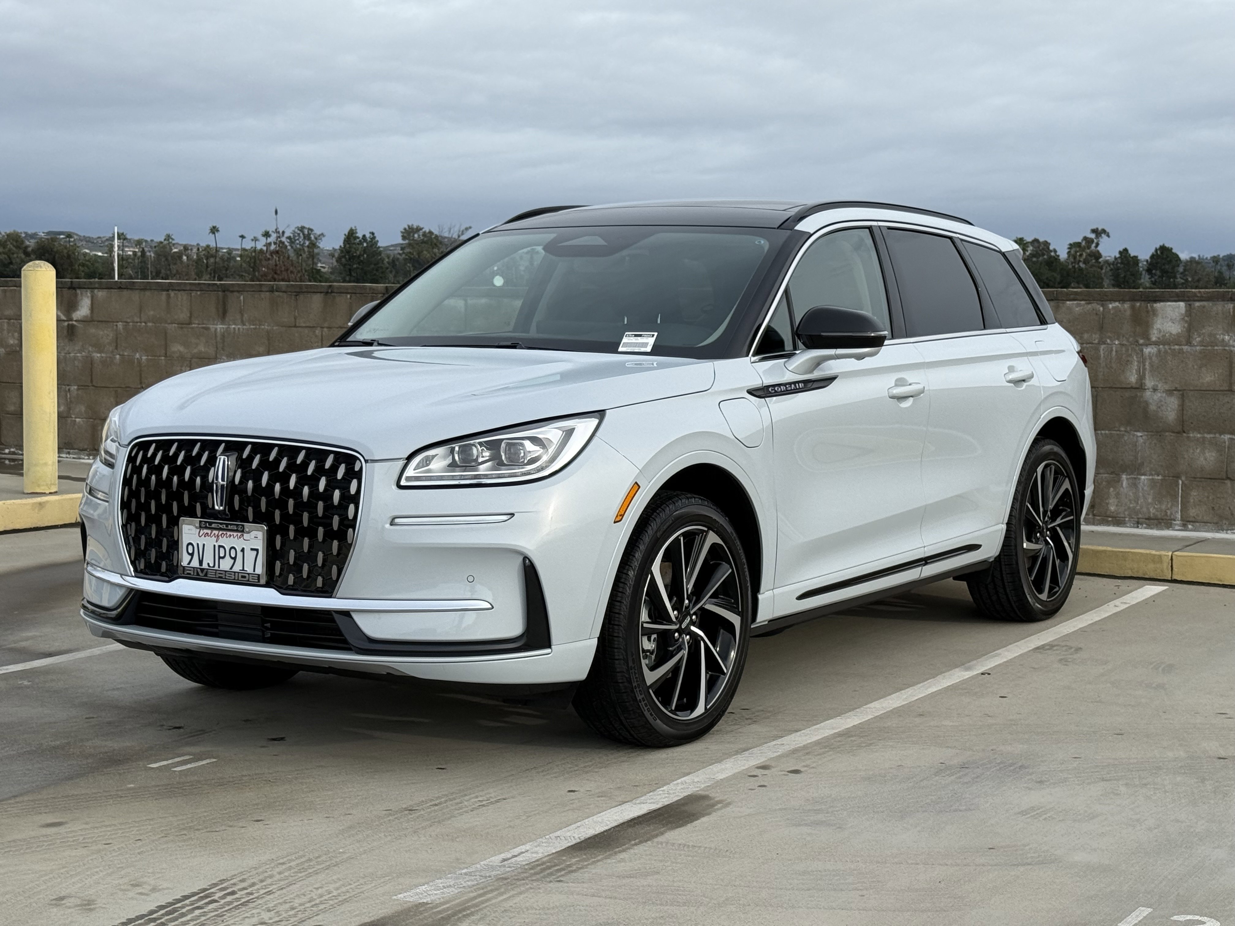 Used 2025 Lincoln Corsair Grand Touring w/ Equipment Group 301A image 7