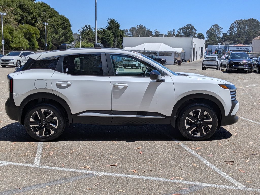 New 2026 Nissan Kicks SV w/ Cold Weather Package AWD/4WD image 4