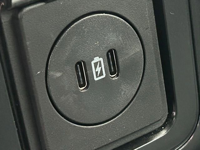 Used 2025 Ford F250 XL w/ XL Chrome Package image 9