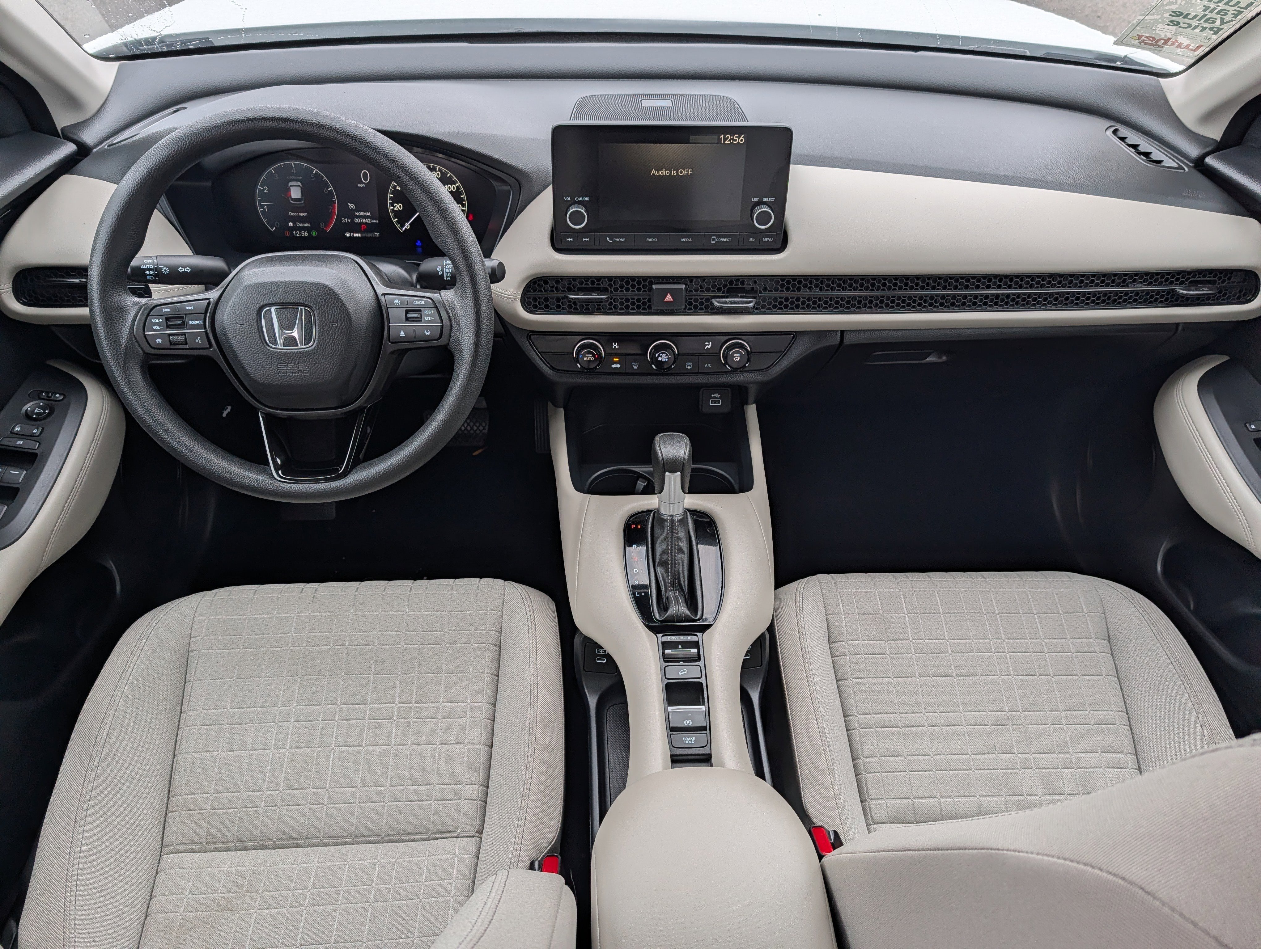 Used 2024 Honda HR-V LX image 10