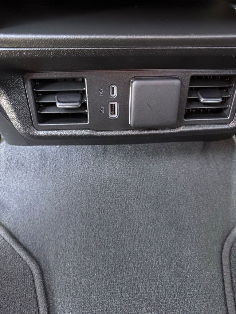 Used 2025 GMC Sierra 1500 SLT image 17