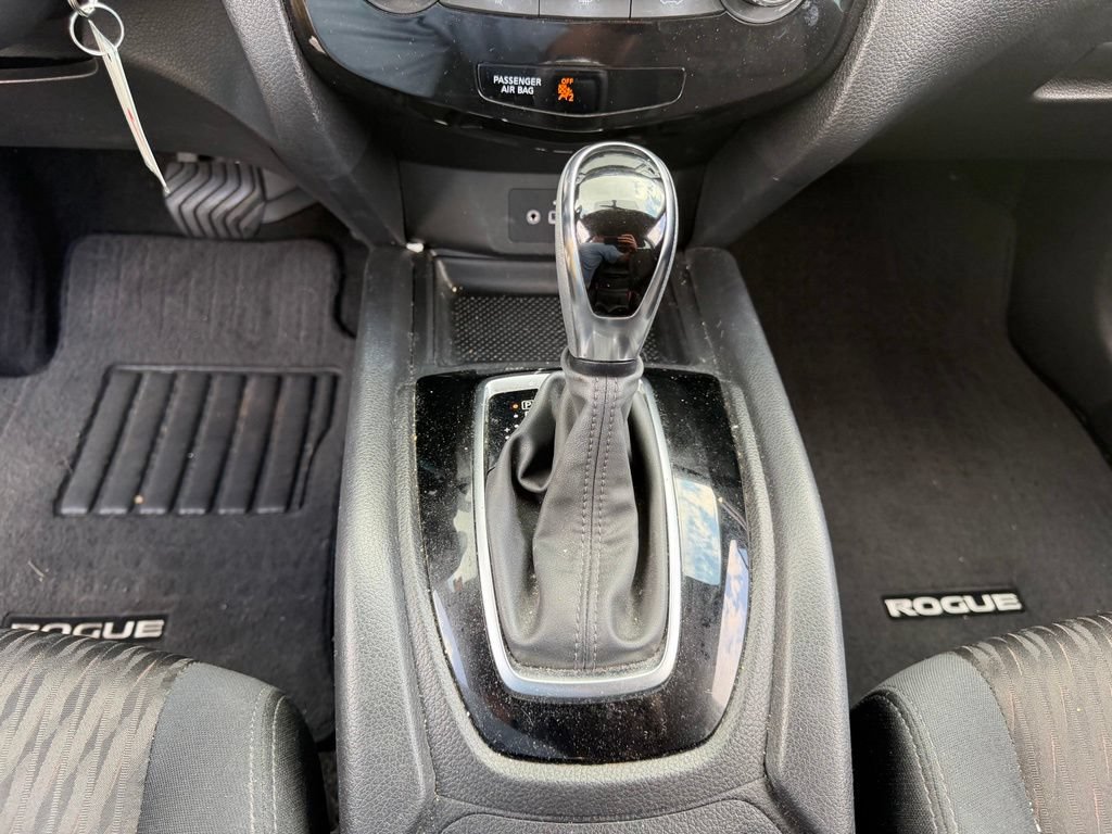 Used 2018 Nissan Rogue S FWD image 29