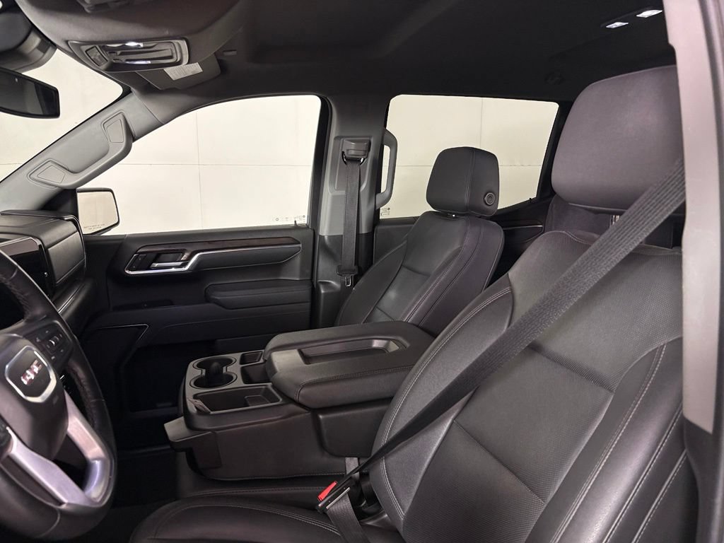 Used 2025 GMC Sierra 1500 SLT RWD image 16
