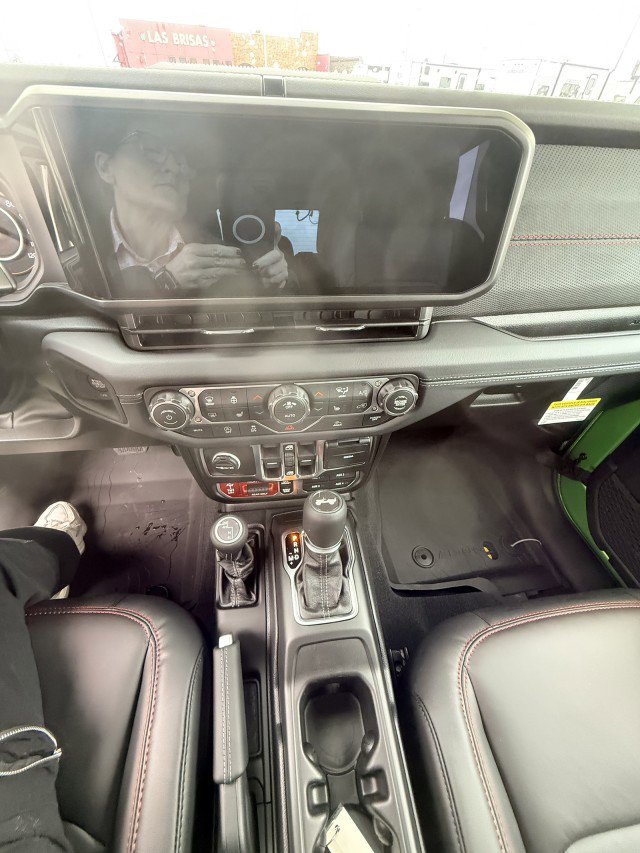 New 2026 Jeep Wrangler Unlimited Rubicon image 17