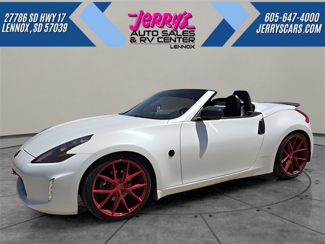 Used 2016 Nissan 370Z Touring image 1