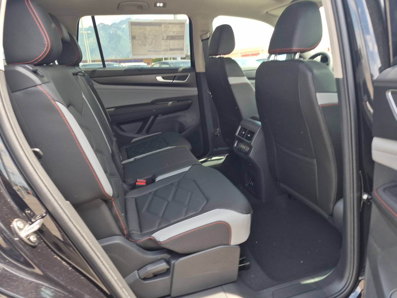 New 2026 Volkswagen Atlas Peak Edition AWD/4WD image 27