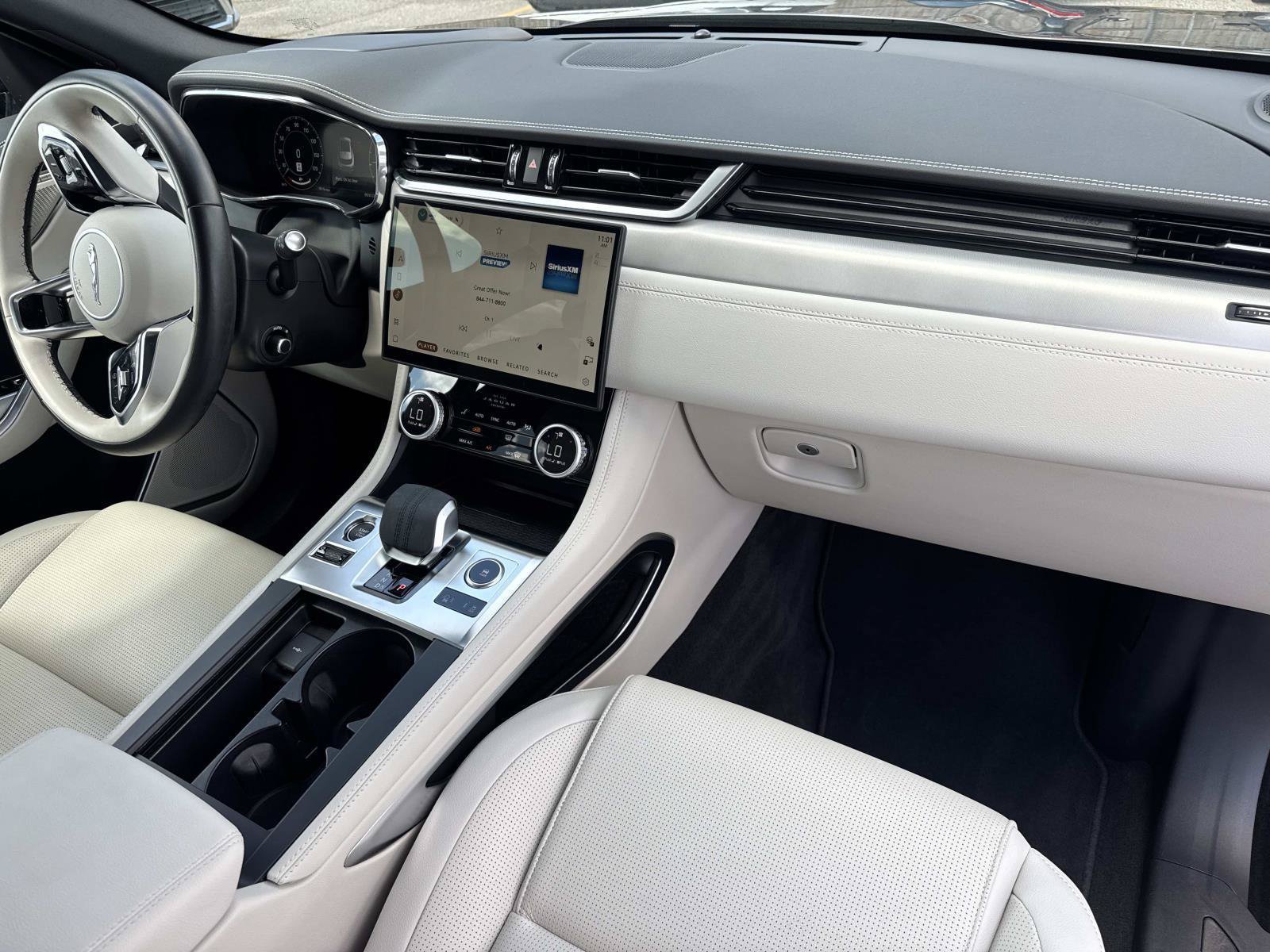 Used 2026 Jaguar F-PACE R-Dynamic S AWD/4WD image 13