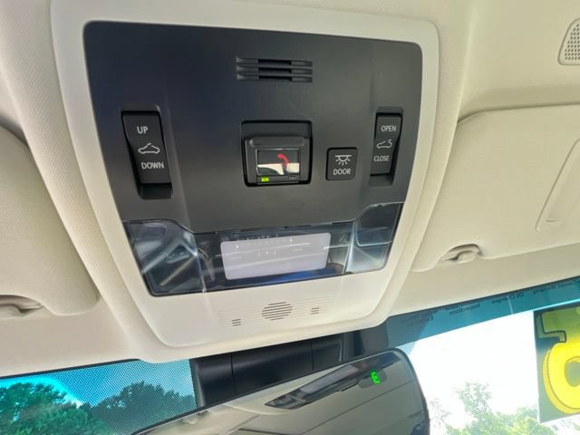 Used 2025 Lexus ES 350 w/ Premium Package FWD image 56