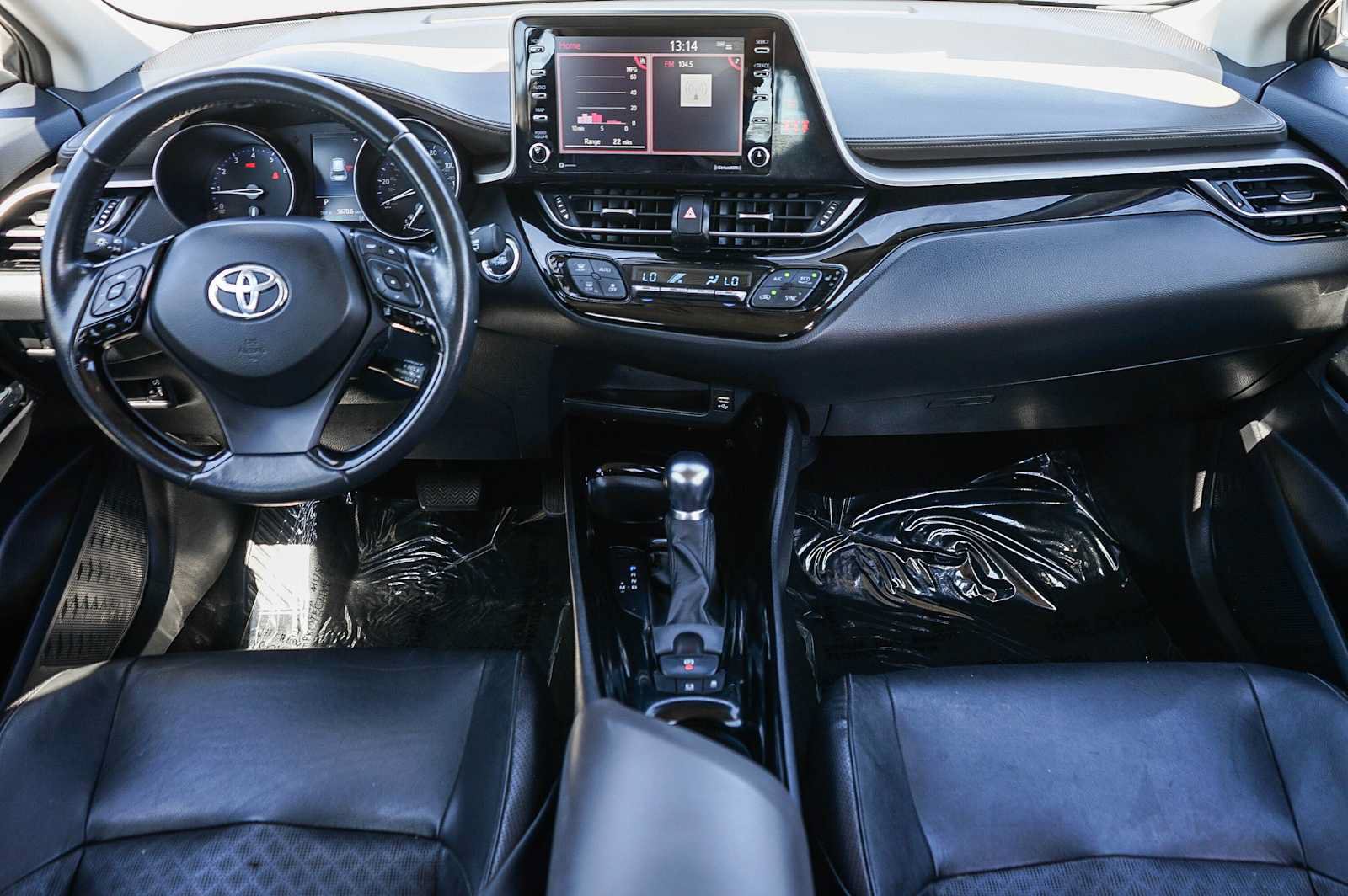 Used 2022 Toyota C-HR Limited FWD image 12