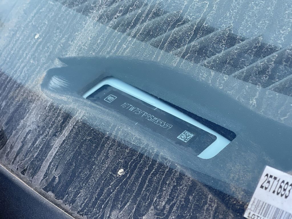 New 2025 GMC Savana 2500 Extended w/ Driver Convenience Package image 28