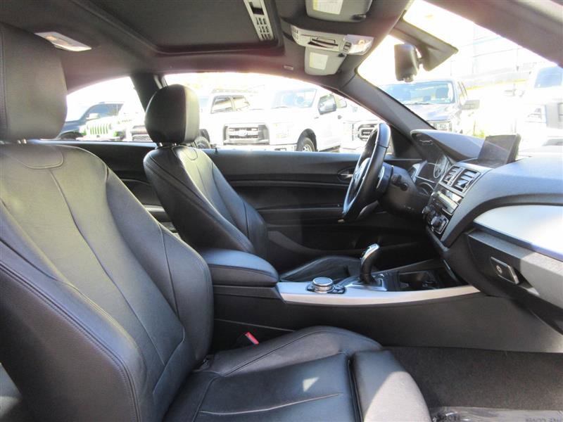 Used 2016 BMW M235i Coupe w/ Technology Package image 29
