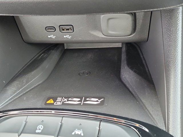 Used 2025 Buick Envista Avenir FWD image 28