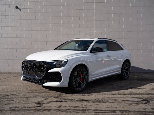 New 2025 Audi RS Q8 performance