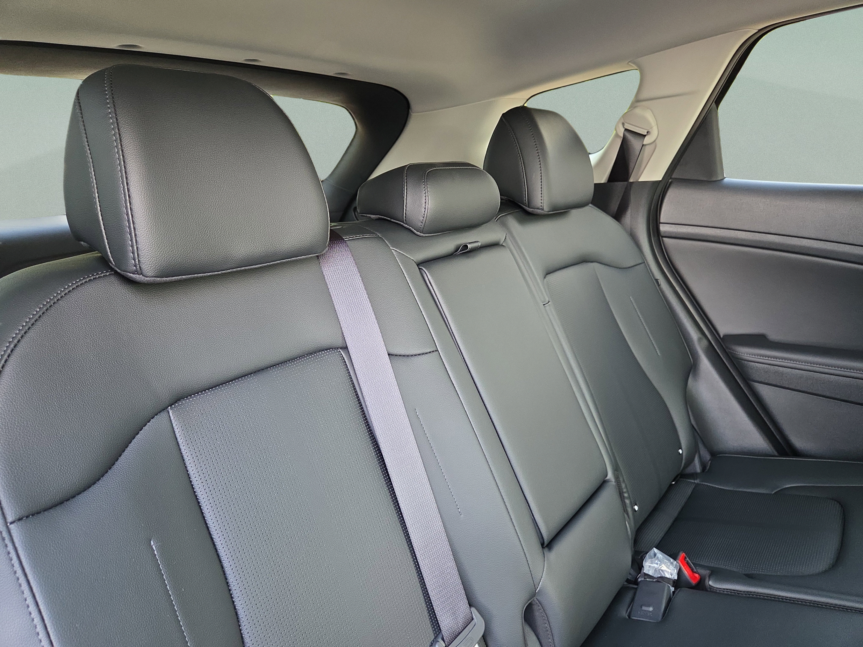 New 2026 Kia Sportage EX FWD image 14