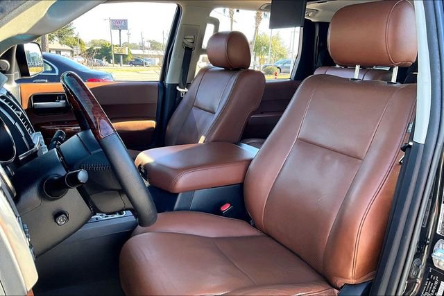 Used 2020 Toyota Sequoia Platinum image 18