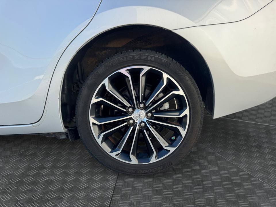Used 2016 Toyota Corolla S FWD image 26