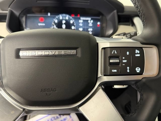 Used 2025 Land Rover Discovery S AWD/4WD image 19