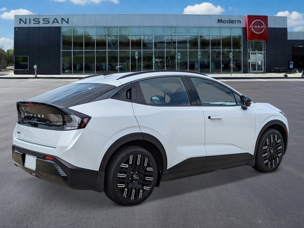 New 2026 Nissan Leaf Platinum+ w/ Cargo Package (Platinum+) image 5