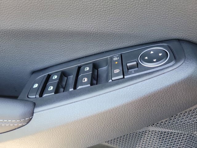 New 2026 Kia Seltos S FWD image 20
