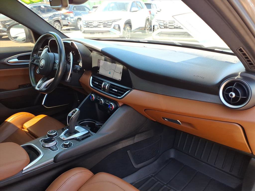 Used 2021 Alfa Romeo Giulia Ti Sport image 11