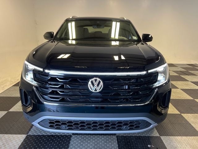 New 2026 Volkswagen Atlas Cross Sport SEL AWD/4WD image 2