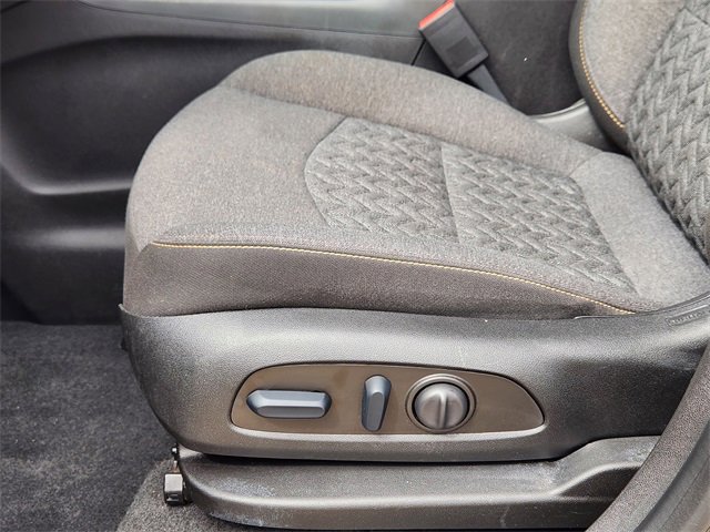 Used 2023 Chevrolet Equinox LT w/ Driver Convenience Package image 22