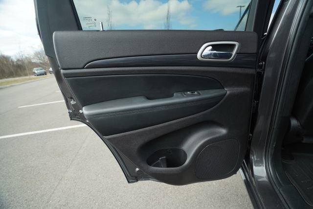 Used 2020 Jeep Grand Cherokee Altitude image 16