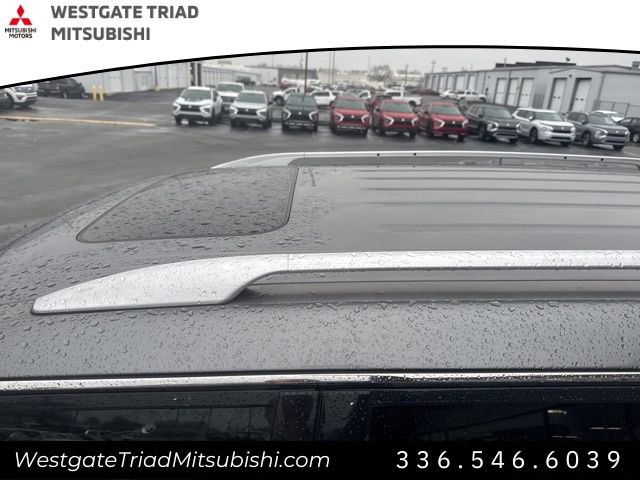 Used 2017 INFINITI QX80 Base w/ Driver Assistance Package image 5