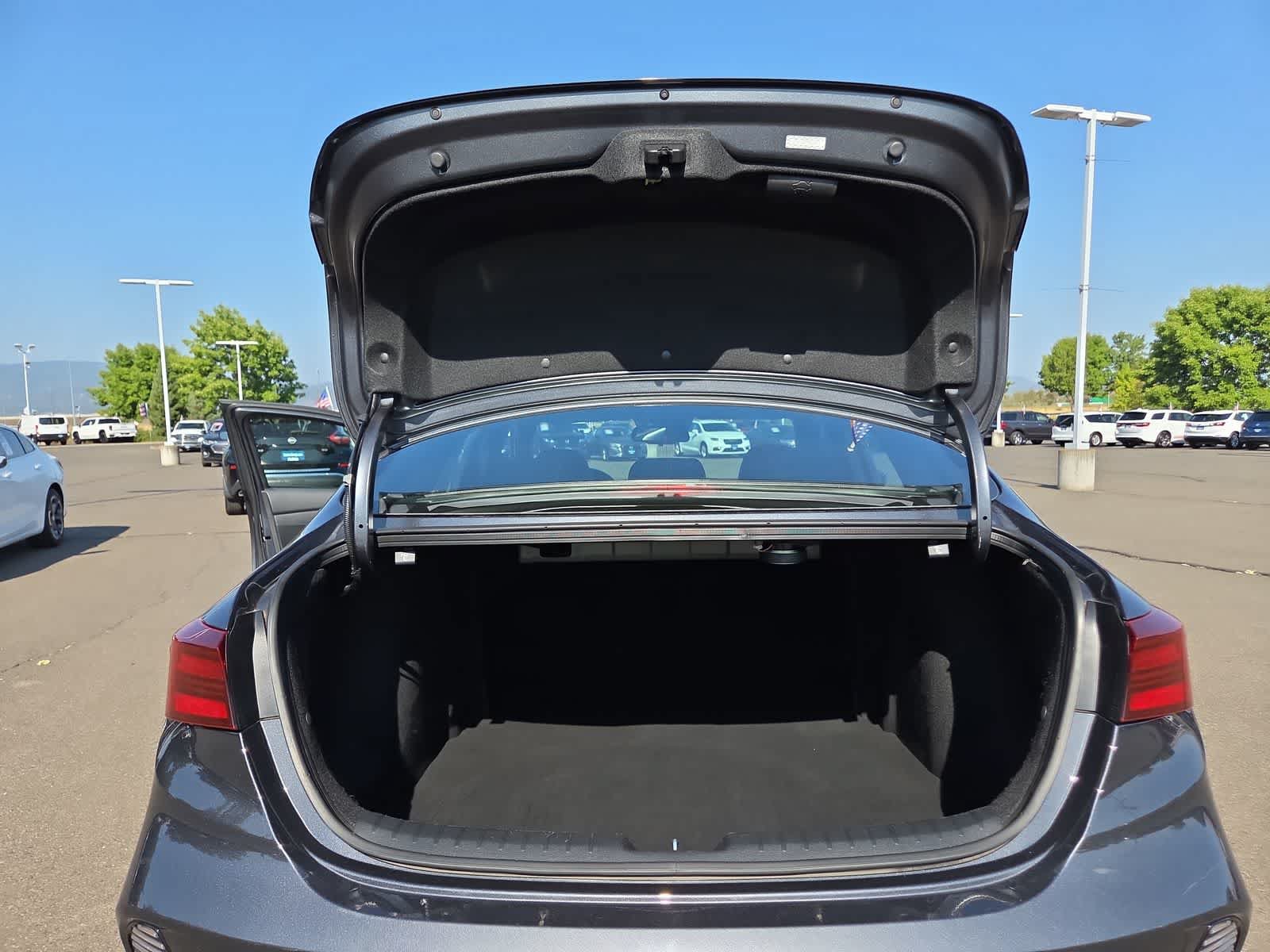 Used 2023 Kia Forte GT-Line w/ GT-Line Premium Package FWD image 27