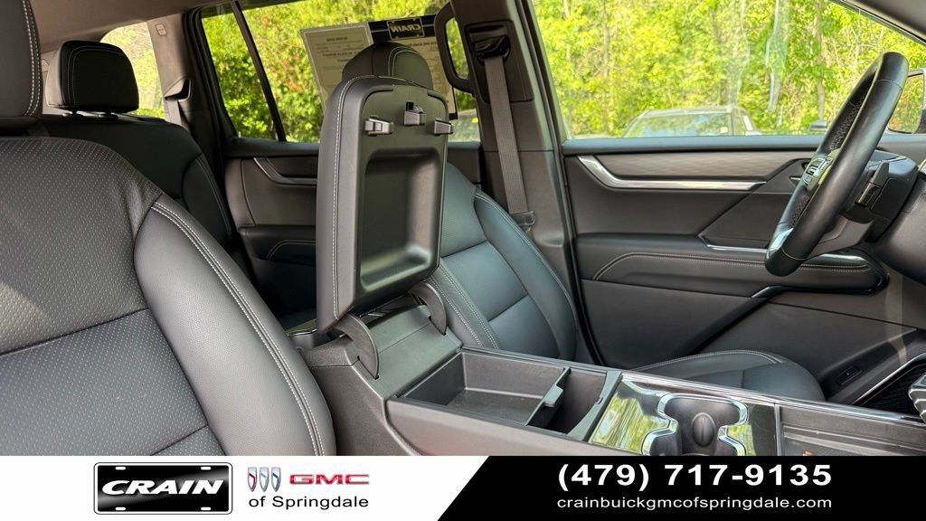 Used 2026 GMC Acadia Elevation FWD image 42