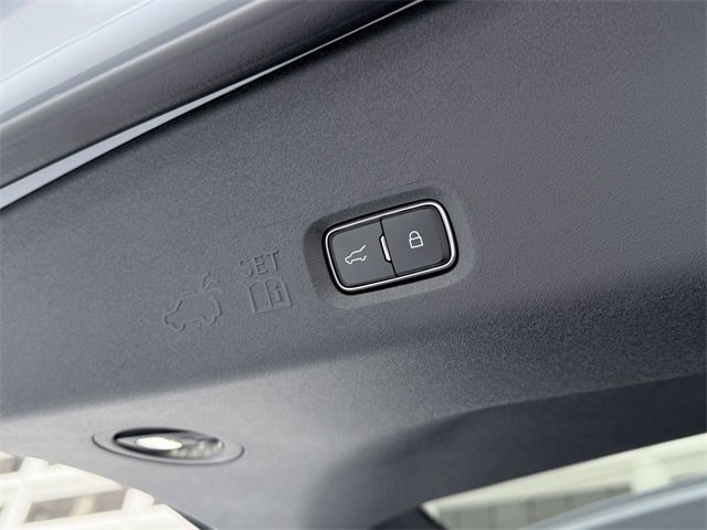 New 2025 Lincoln Navigator Reserve w/ Jet Appearance Package image 16