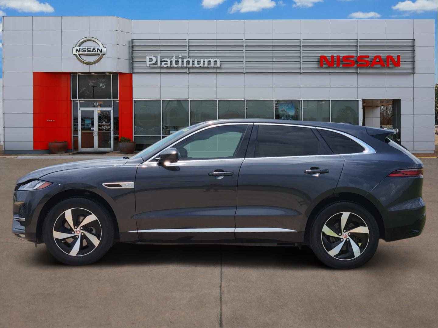 Used 2023 Jaguar F-PACE S AWD/4WD video 3