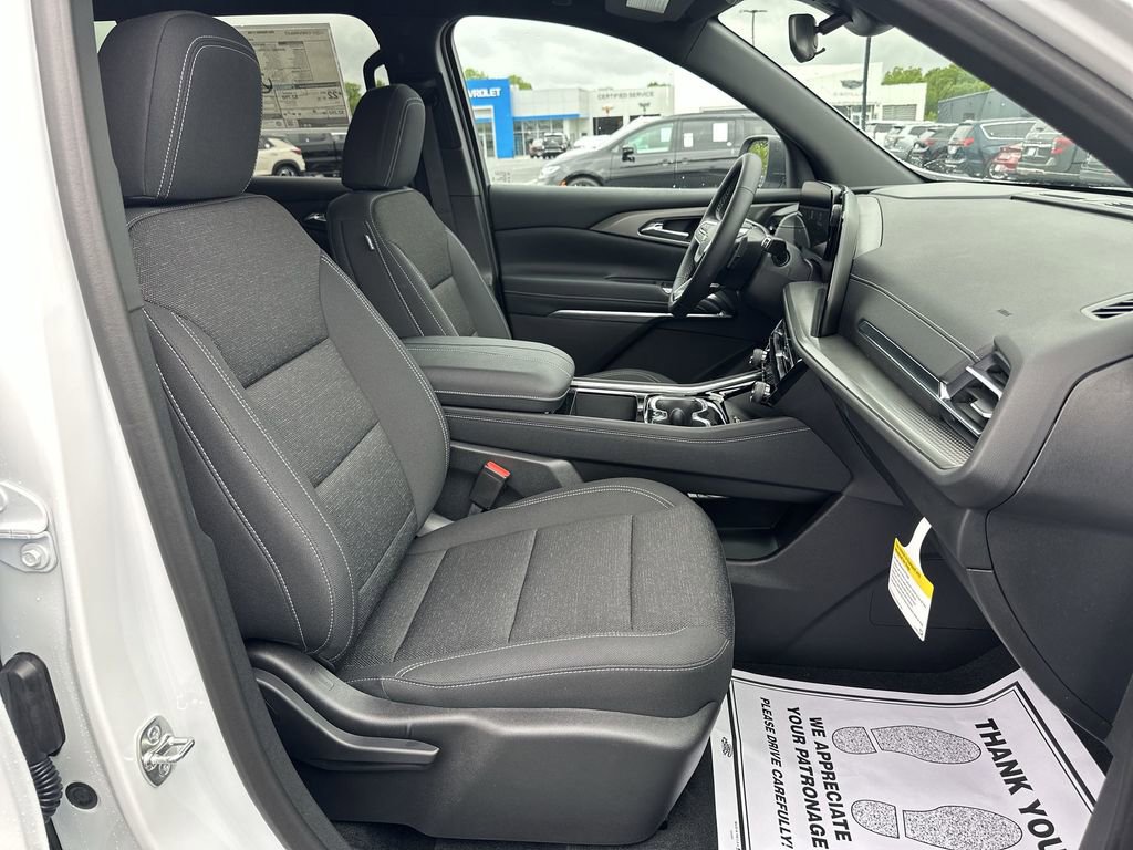 New 2026 Chevrolet Traverse LT FWD image 30