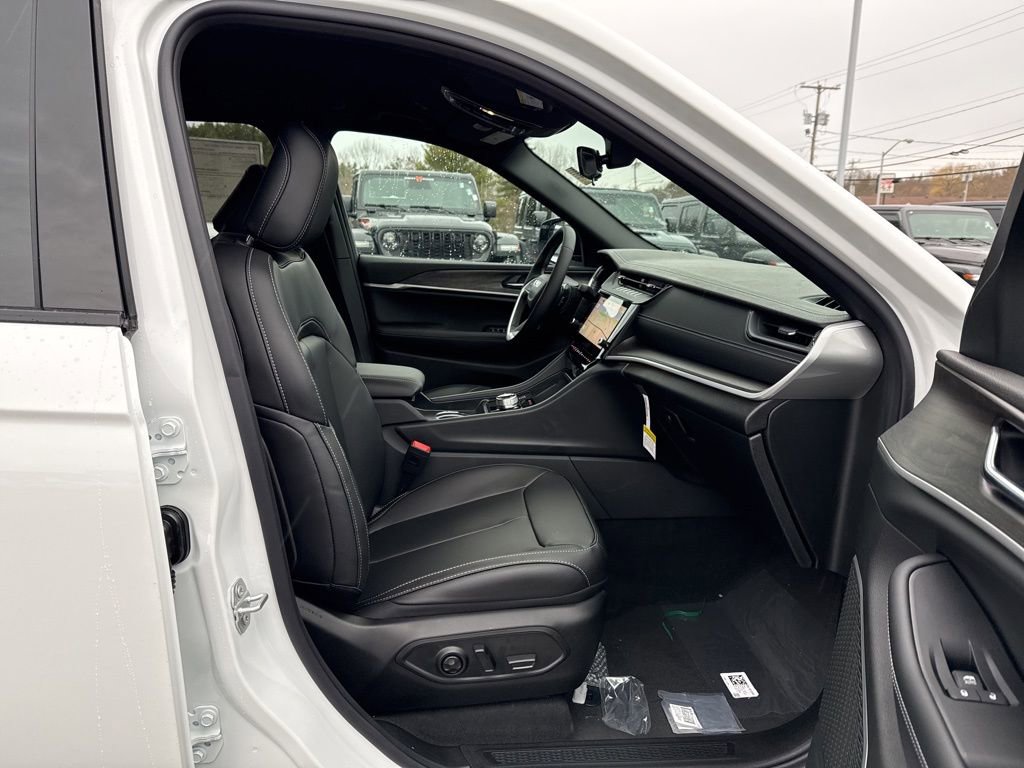 New 2026 Jeep Grand Cherokee Limited image 28