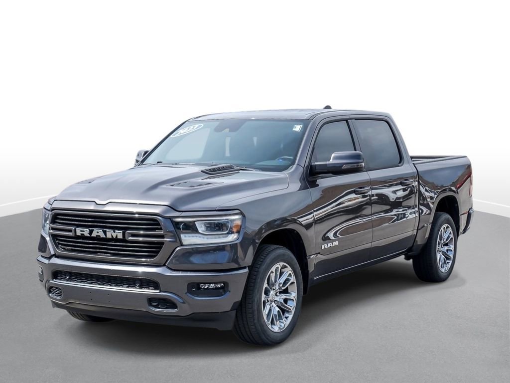 Used 2023 RAM 1500 Laramie AWD/4WD image 4