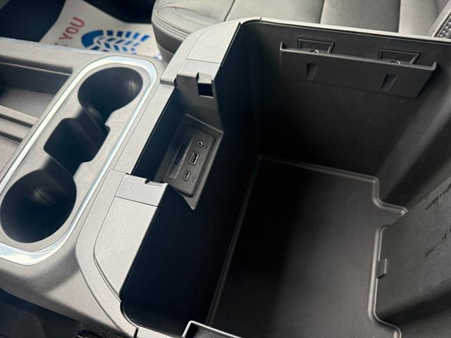 Used 2020 Chevrolet Silverado 1500 High Country w/ Technology Package image 22