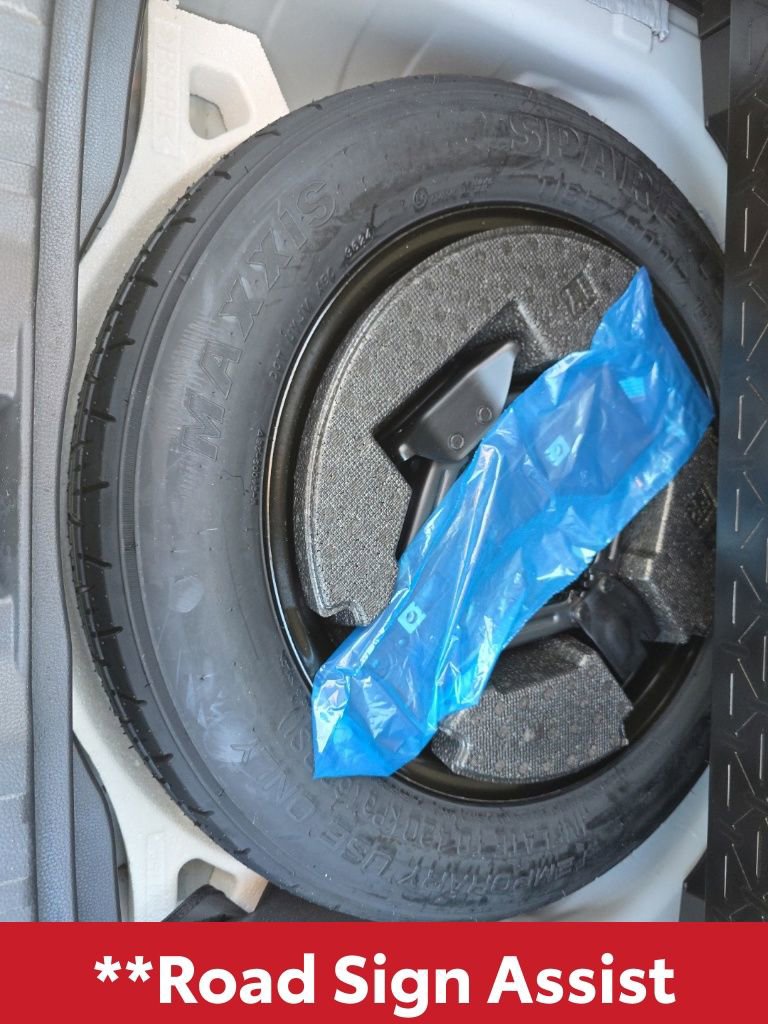 Used 2025 Toyota RAV4 LE image 15