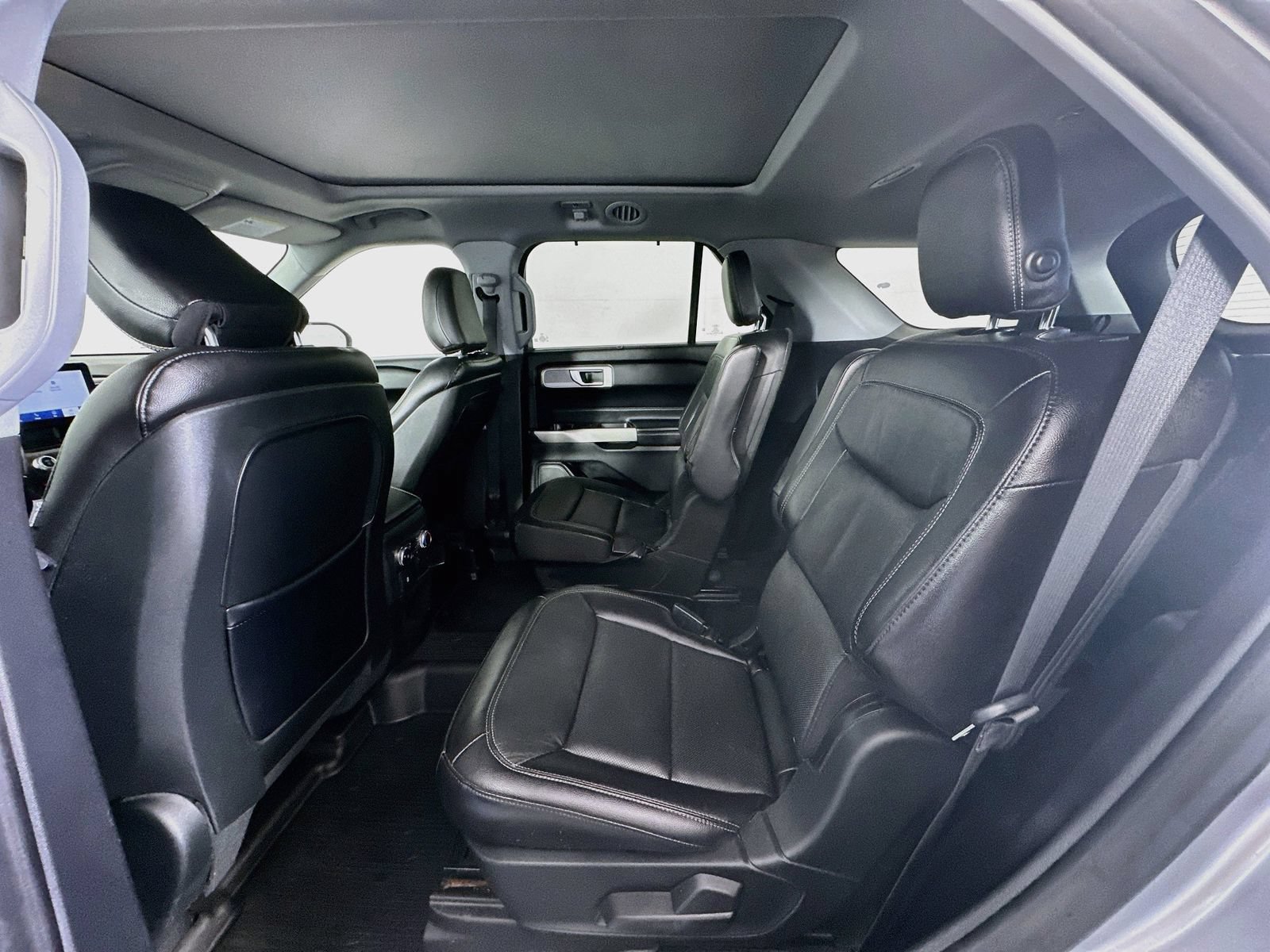 Used 2020 Ford Explorer Limited AWD/4WD image 26