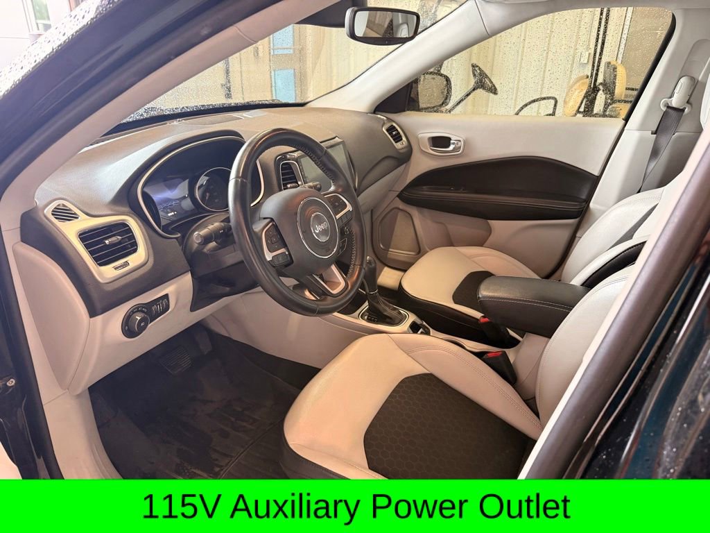 Used 2018 Jeep Compass Latitude w/ Popular Equipment Group FWD image 11