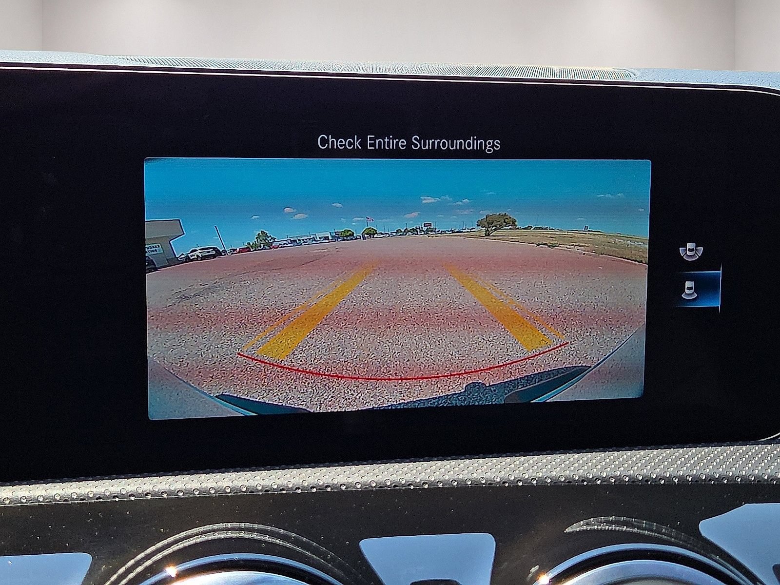 Used 2023 Mercedes-Benz CLA 250 4MATIC w/ Premium Package image 27