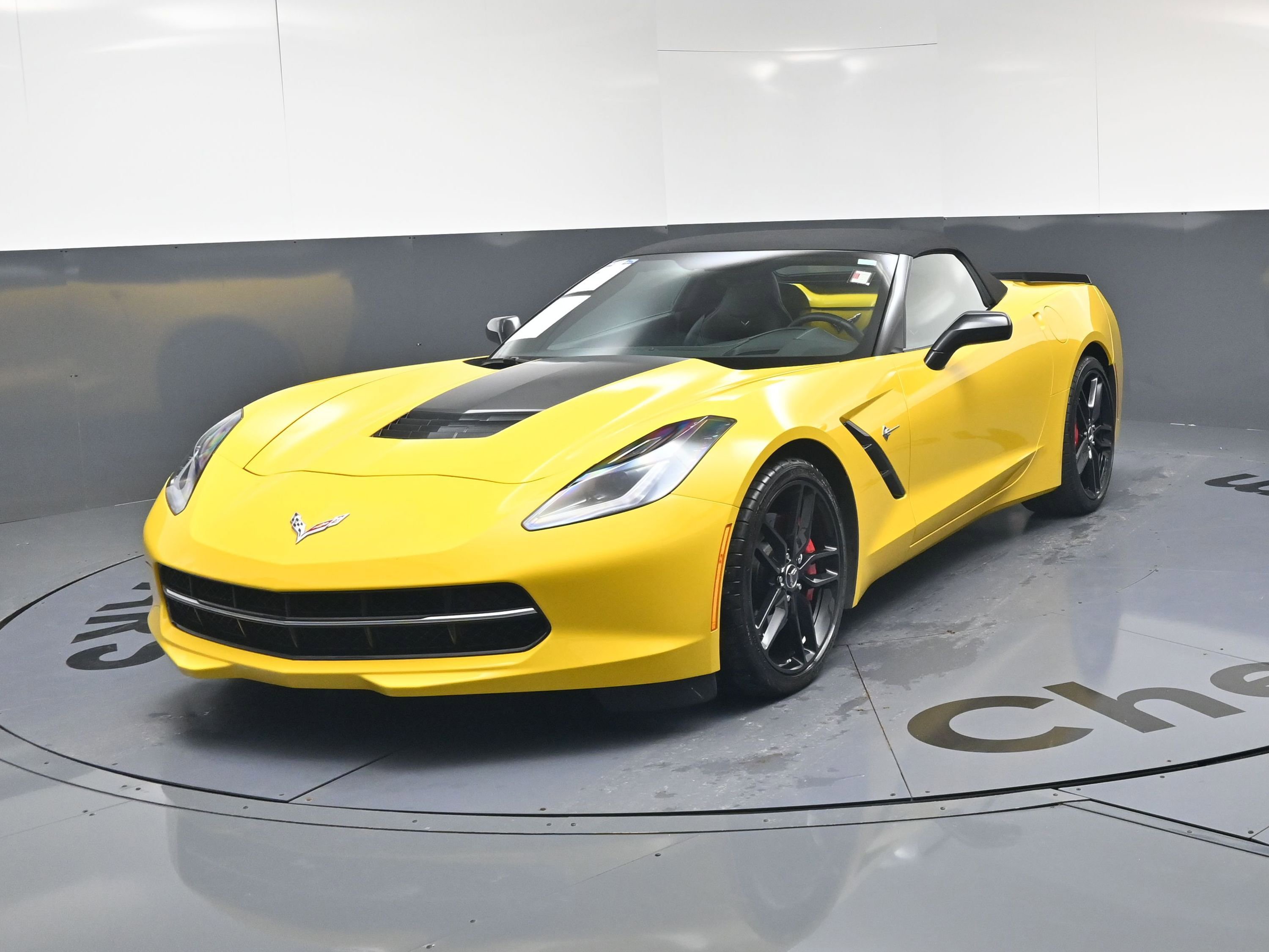 Used 2014 Chevrolet Corvette Stingray Convertible w/ 3LT Preferred Equipment Group RWD image 11
