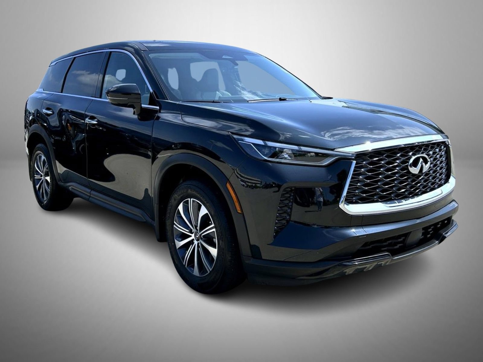 Used 2025 INFINITI QX60 Pure AWD/4WD image 3