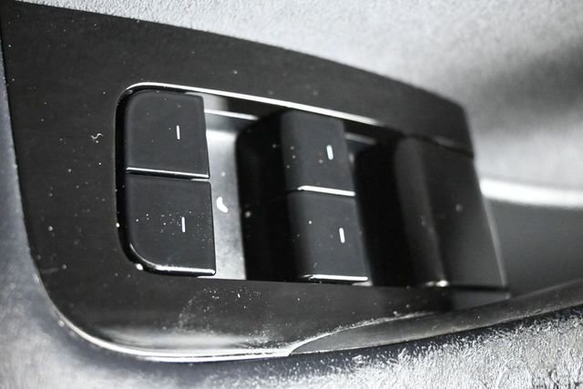 Used 2021 Tesla Model Y Long Range AWD/4WD image 23