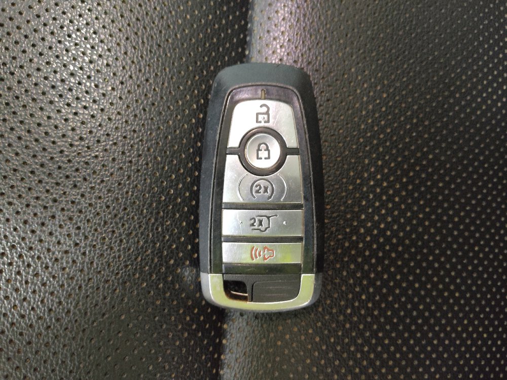 Used 2020 Ford Escape SEL AWD/4WD image 32