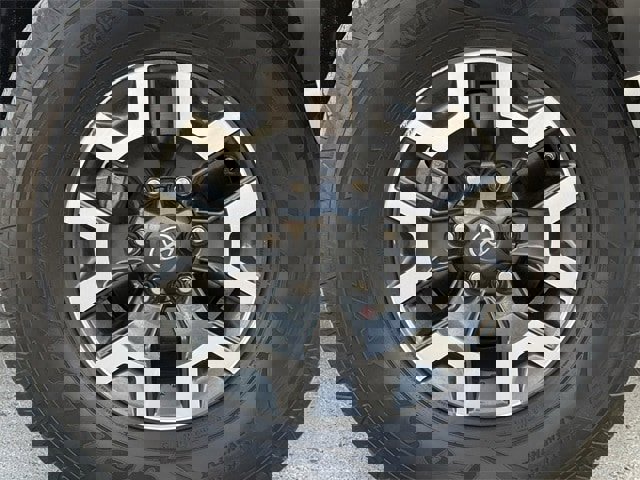 Used 2021 Toyota Tacoma TRD Off-Road w/ TRD Premium Off Road Package image 11