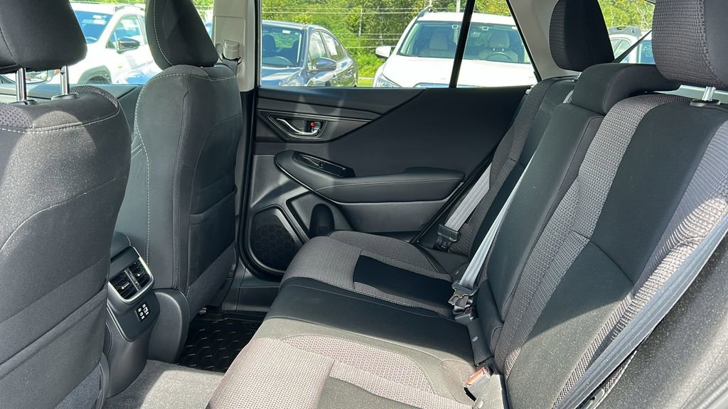 Used 2025 Subaru Outback Premium image 18