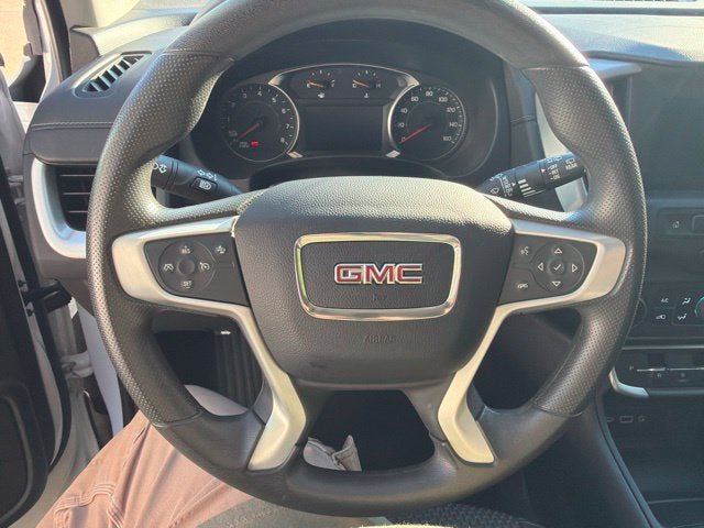 Used 2024 GMC Terrain SLE w/ Driver Convenience Package AWD/4WD image 11