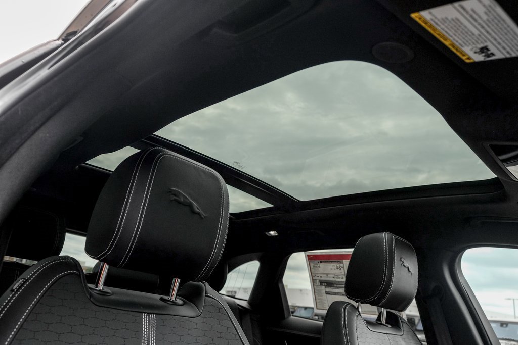 New 2026 Jaguar F-PACE R-Dynamic S image 23
